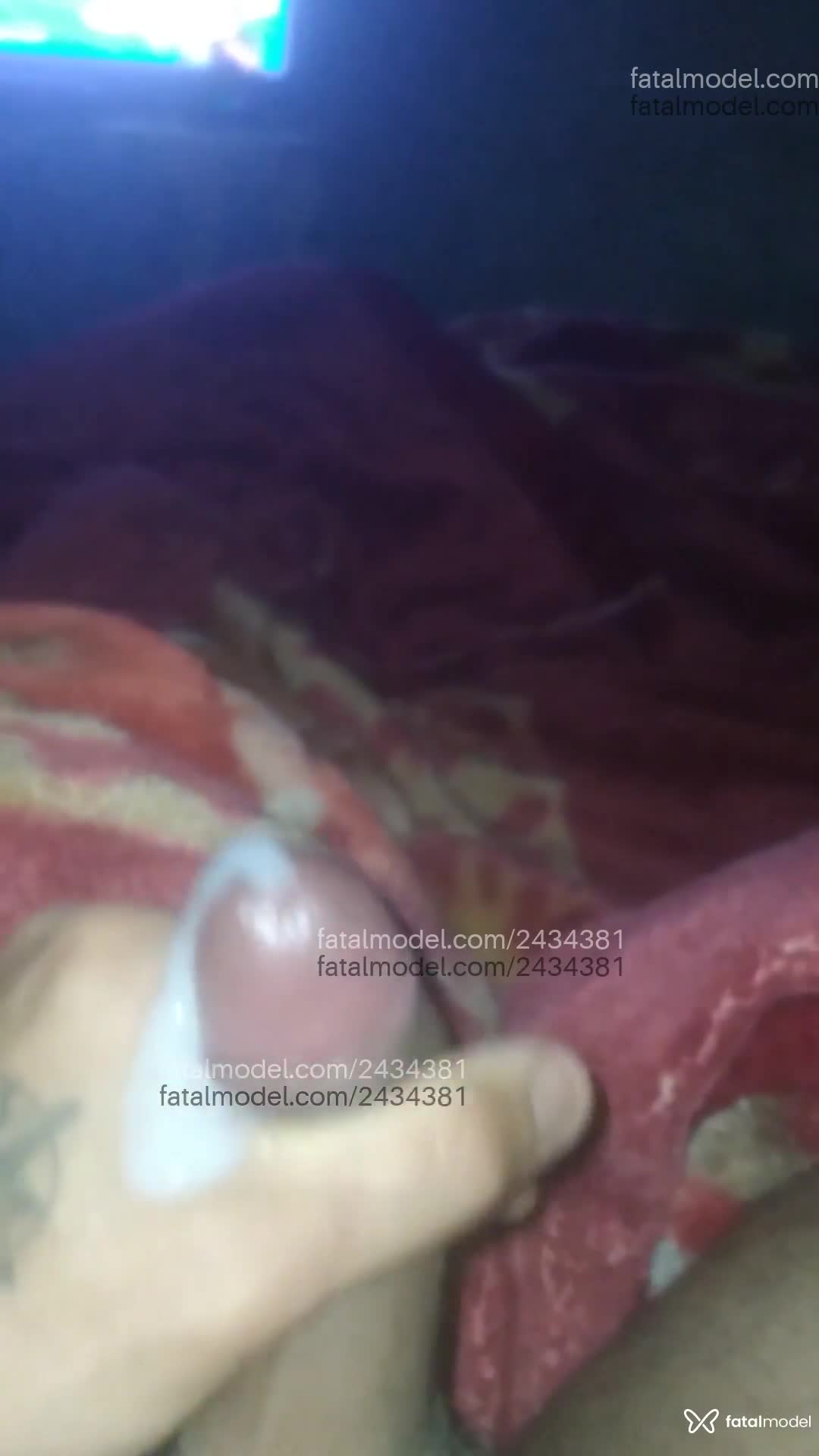 Acompanhante homem com cabelo castanho de olhos castanhos em Pelotas - Uruguaio