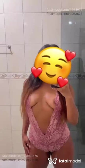 Acompanhante mulher com cabelo castanho de olhos castanhos em Guarapari - Renata