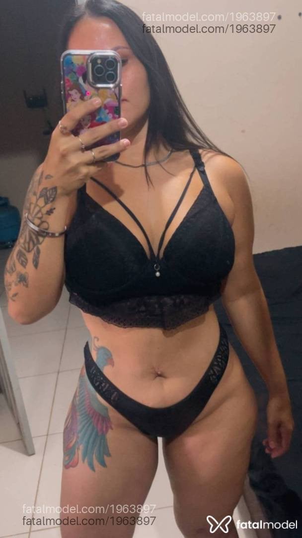 Acompanhante mulher morena (o) de olhos castanhos em Pontes e Lacerda - Silvania