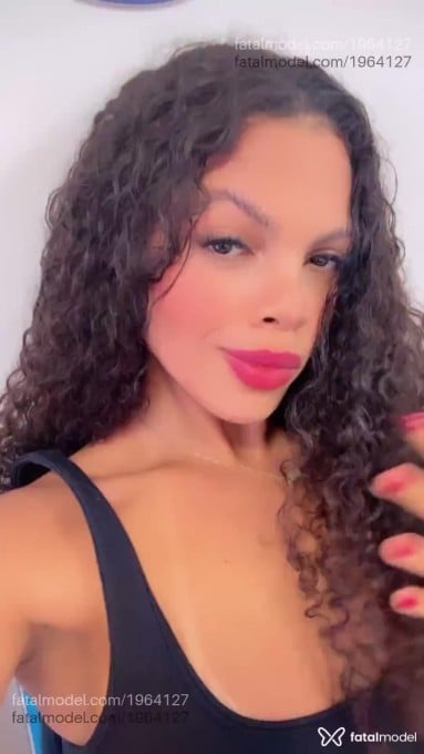 Acompanhante mulher morena (o) de olhos castanhos em Recife - Sarah Castro