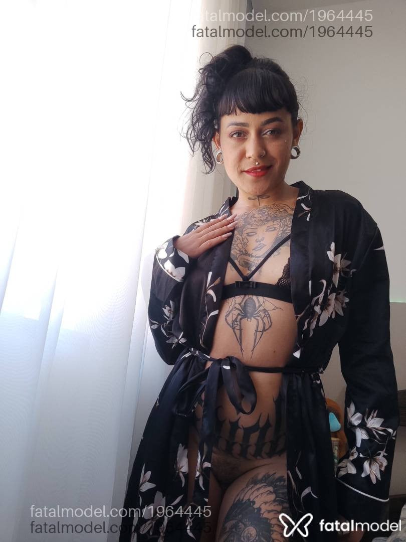 Acompanhante mulher morena (o) de olhos castanhos em Sete Lagoas - Selene