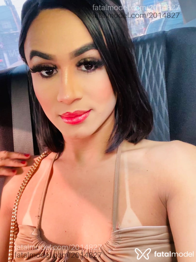 Acompanhante mulher trans morena (o) de olhos castanhos em São Paulo - Emelly Ariel