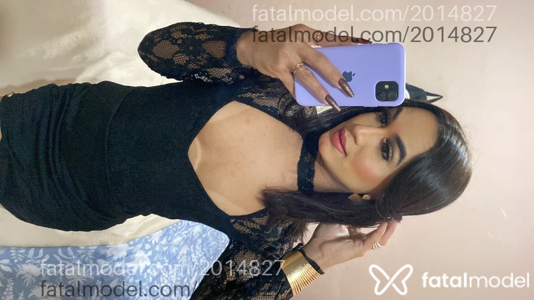 Acompanhante mulher trans morena (o) de olhos castanhos em São Paulo - Emelly Ariel