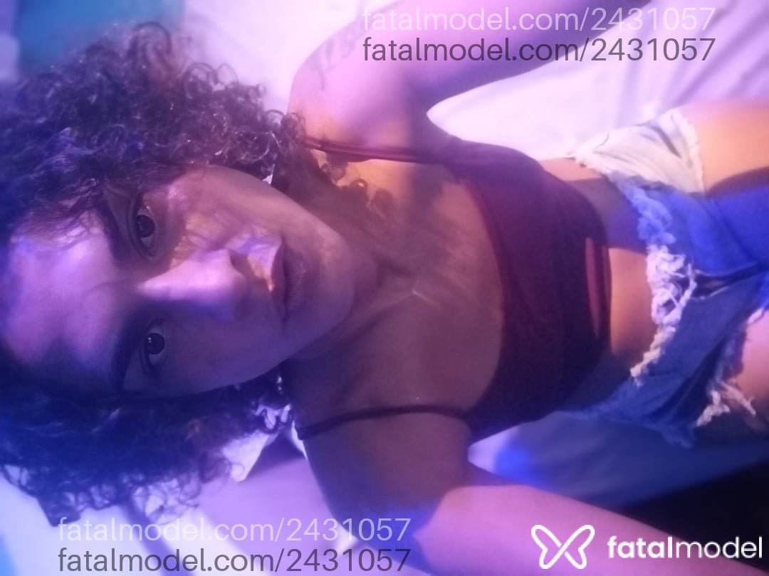 Acompanhante mulher trans com cabelo castanho de olhos castanhos em São Bernardo do Campo Acompanhante mulher trans com cabelo castanho de olhos castanhos em São Bernardo do Campo - Marcelli