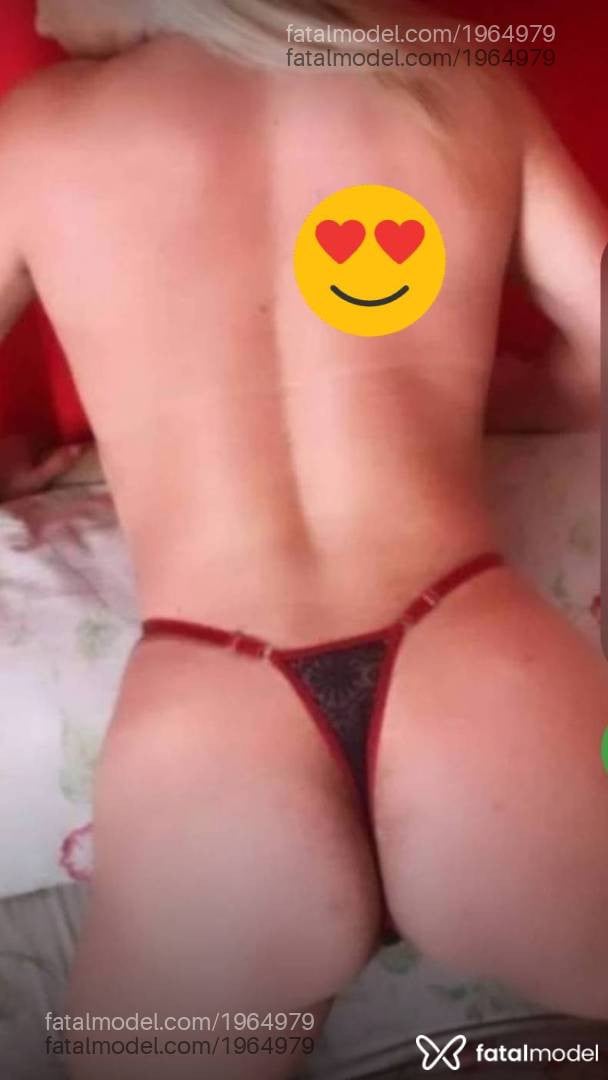 Acompanhante mulher loira (o) de olhos castanhos - Fernanda