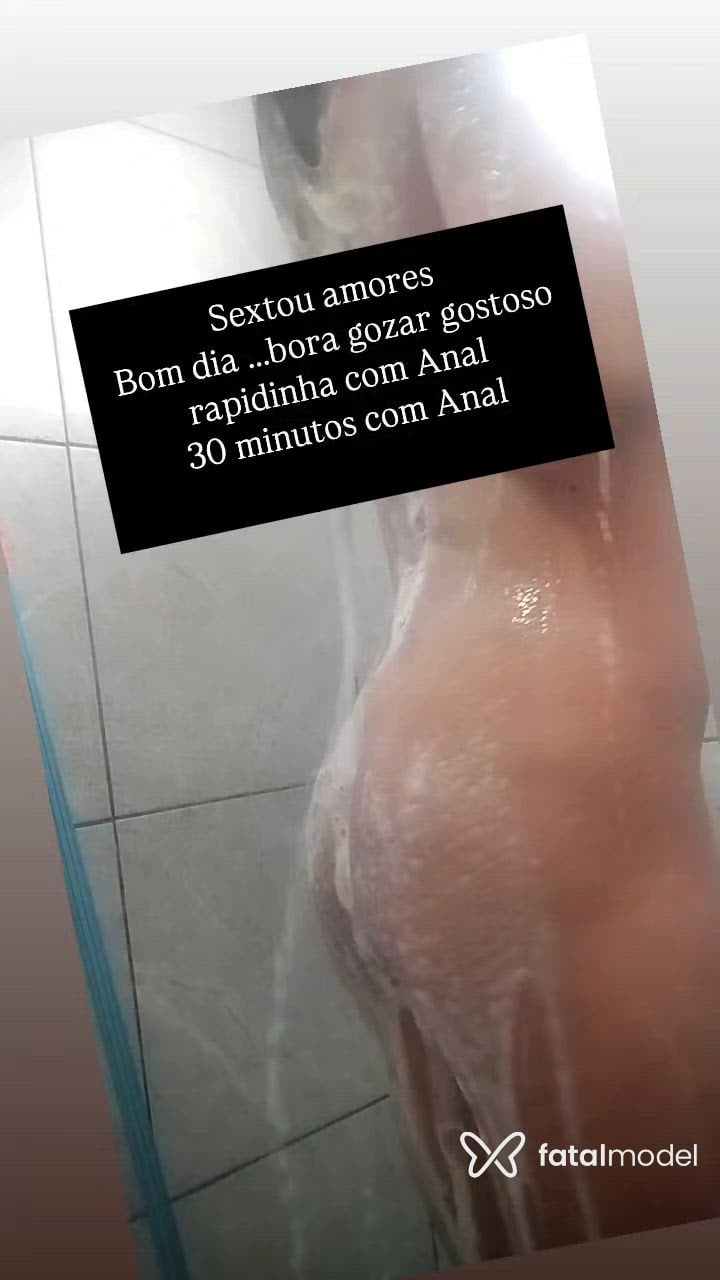 Acompanhante mulher loira (o) de olhos castanhos - Fernanda