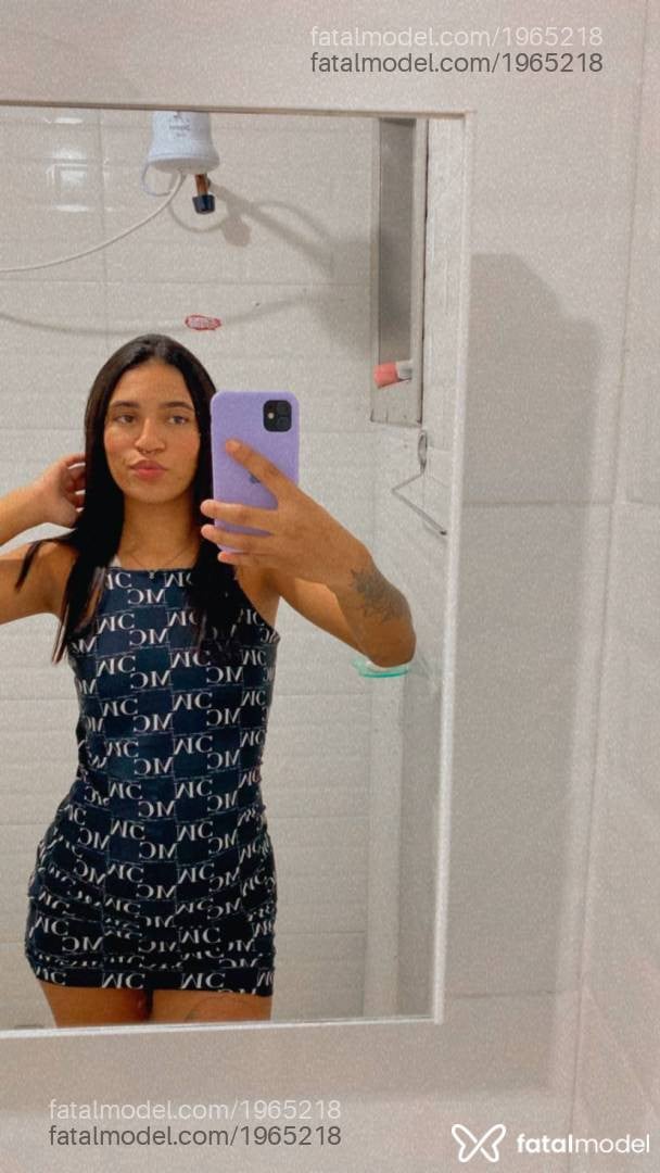 Acompanhante mulher morena (o) de olhos pretos - Paty Lima