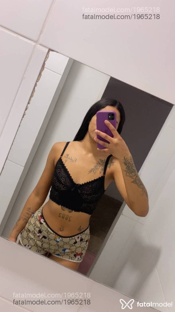 Acompanhante mulher morena (o) de olhos pretos - Paty Lima