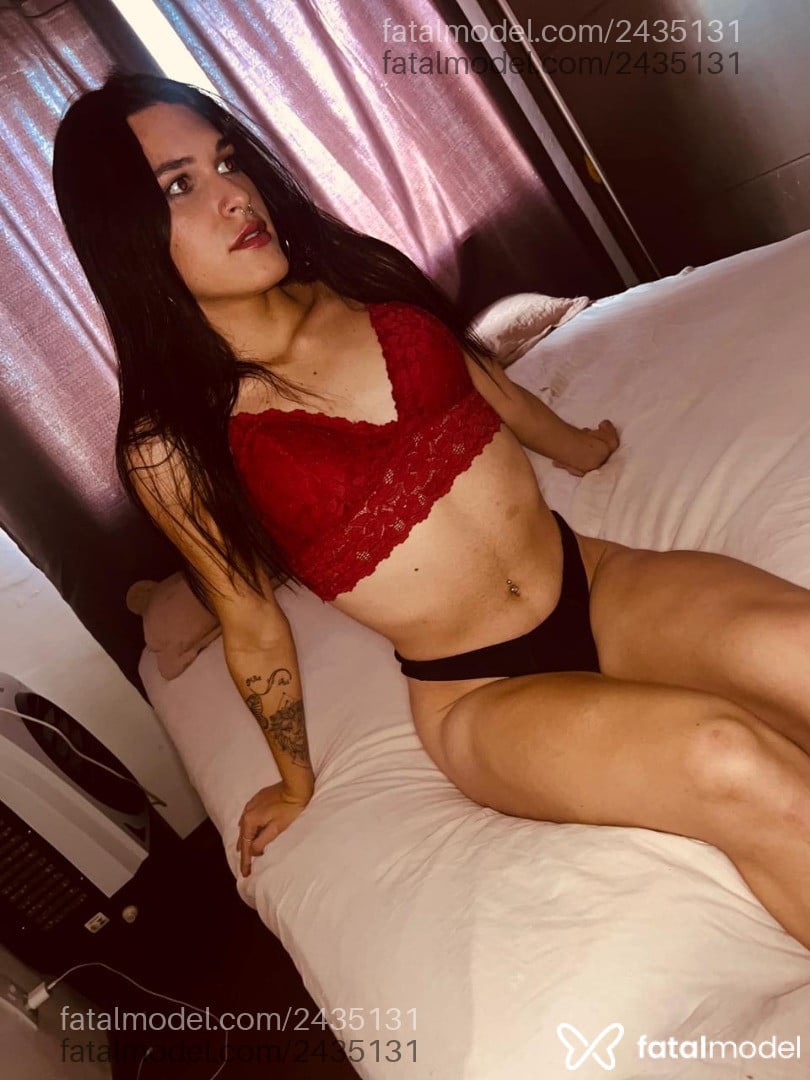 Acompanhante mulher trans morena (o) de olhos castanhos em Porto Alegre - Manuzinha