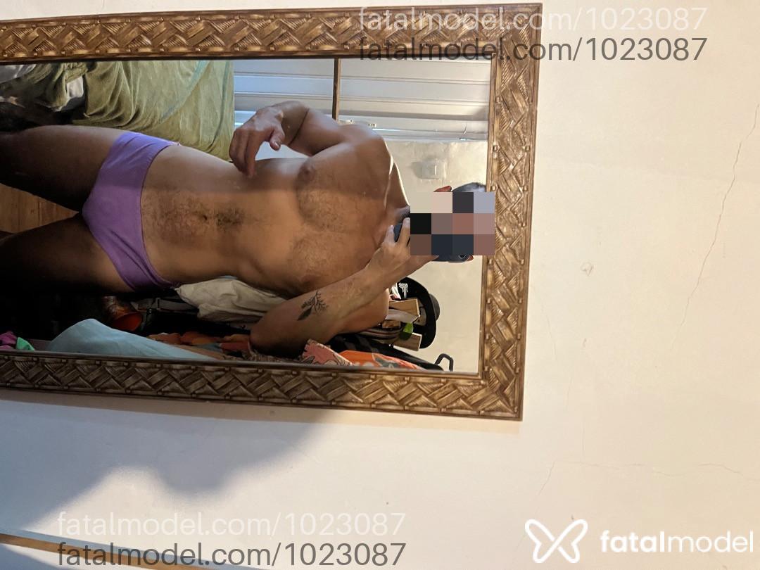 Acompanhante homem morena (o) de olhos castanhos em Rio de Janeiro Acompanhante homem morena (o) de olhos castanhos em Rio de Janeiro - Rique Martini