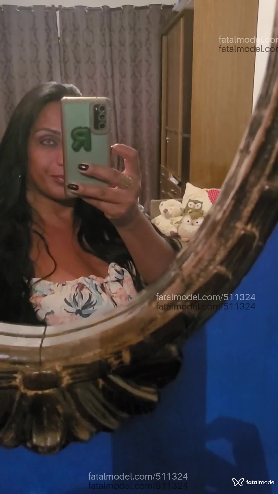Acompanhante mulher trans morena (o) de olhos castanhos em Passos - Lorhana