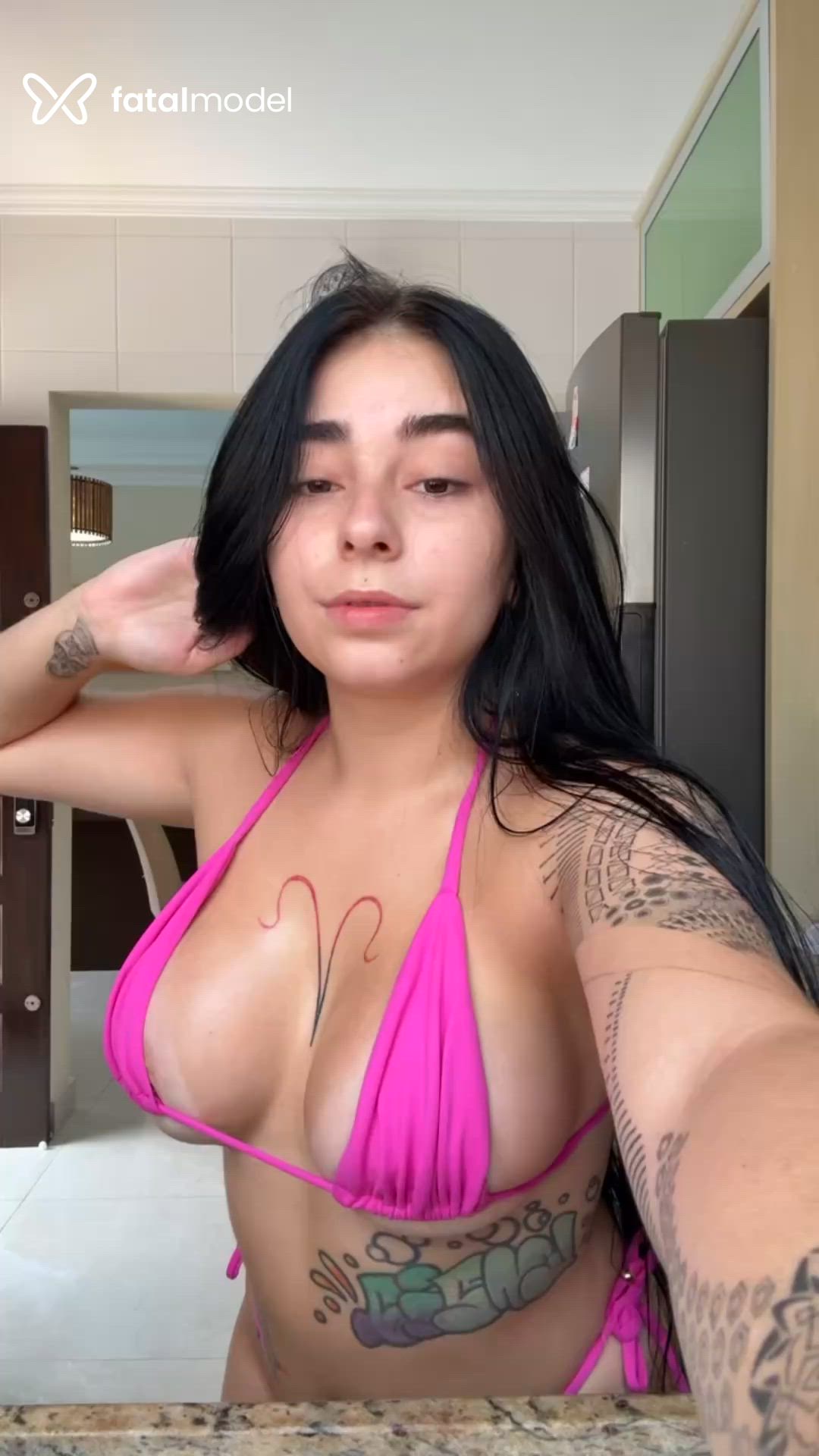 Acompanhante mulher morena (o) de olhos castanhos - Larissa Reis