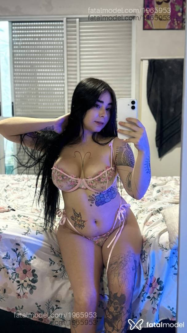Acompanhante mulher morena (o) de olhos castanhos - Larissa Reis