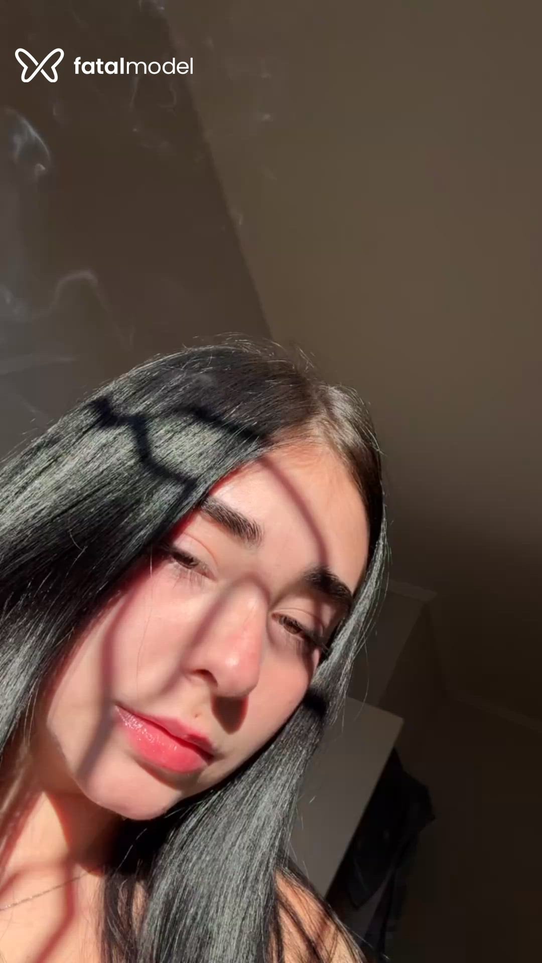 Acompanhante mulher morena (o) de olhos castanhos - Larissa Reis