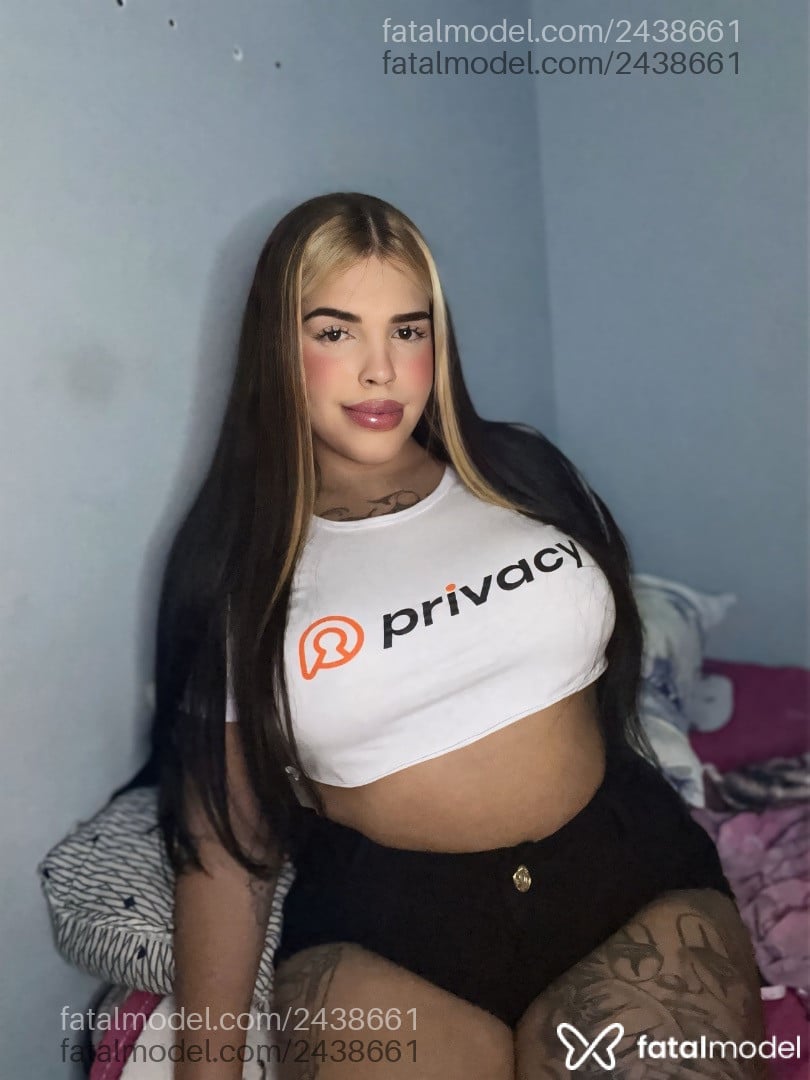 Acompanhante mulher trans com cabelo castanho de olhos castanhos em São Paulo - Nicole Zannotti