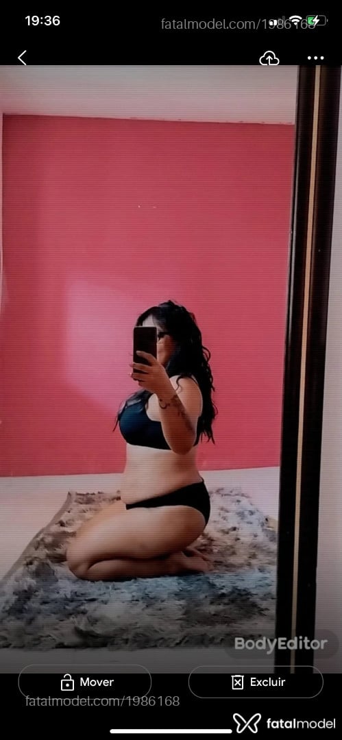Acompanhante mulher com cabelo castanho de olhos castanhos em Florianópolis - Samantha