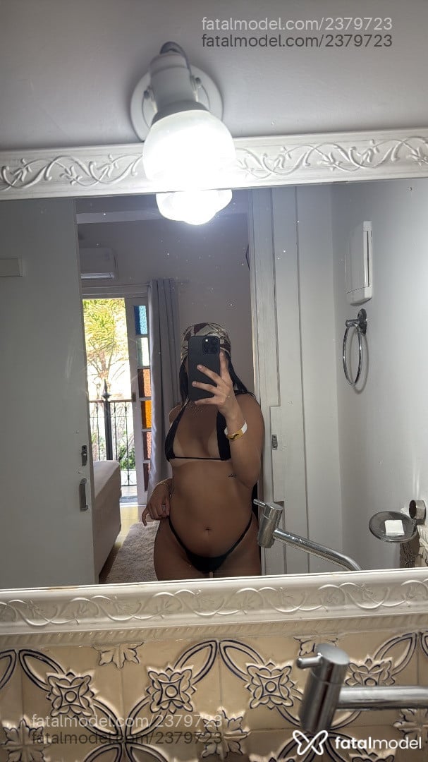 Acompanhante mulher morena (o) de olhos castanhos em Rio de Janeiro Acompanhante mulher morena (o) de olhos castanhos em Rio de Janeiro - Dafny Tifanny