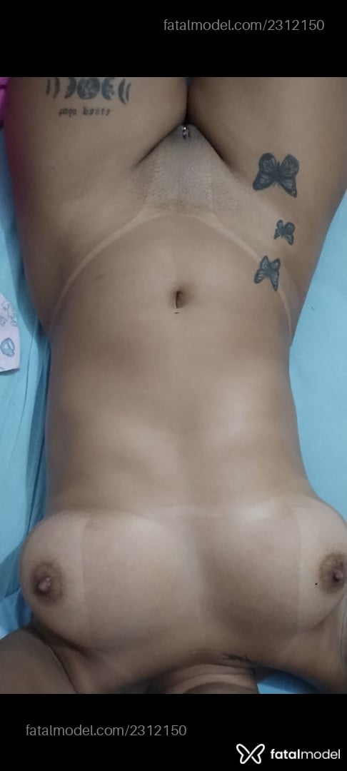 Acompanhante mulher morena (o) de olhos mel em Passo Fundo - Morena