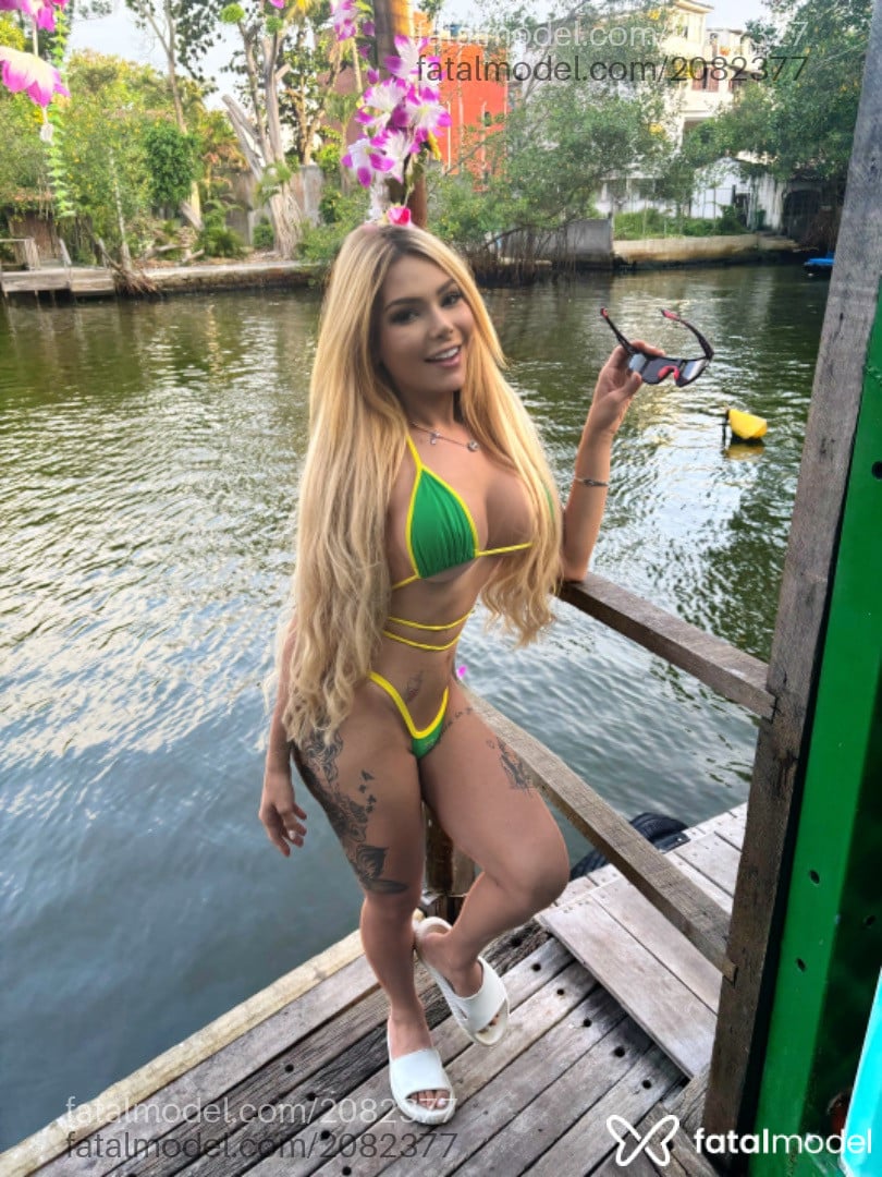Acompanhante mulher trans ruiva (o) de olhos mel em Limeira Acompanhante mulher trans ruiva (o) de olhos mel em Limeira - Victoria Mancini