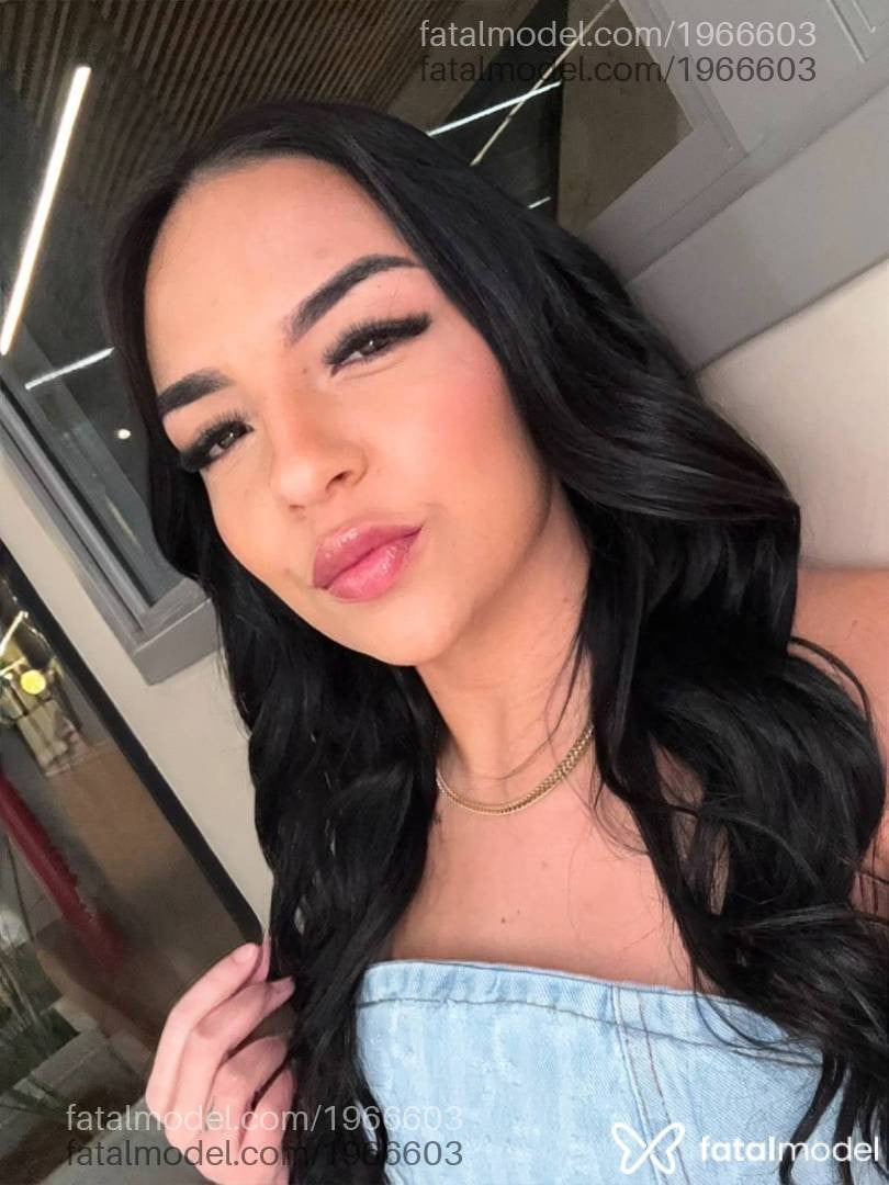 Acompanhante mulher morena (o) de olhos castanhos - Jady