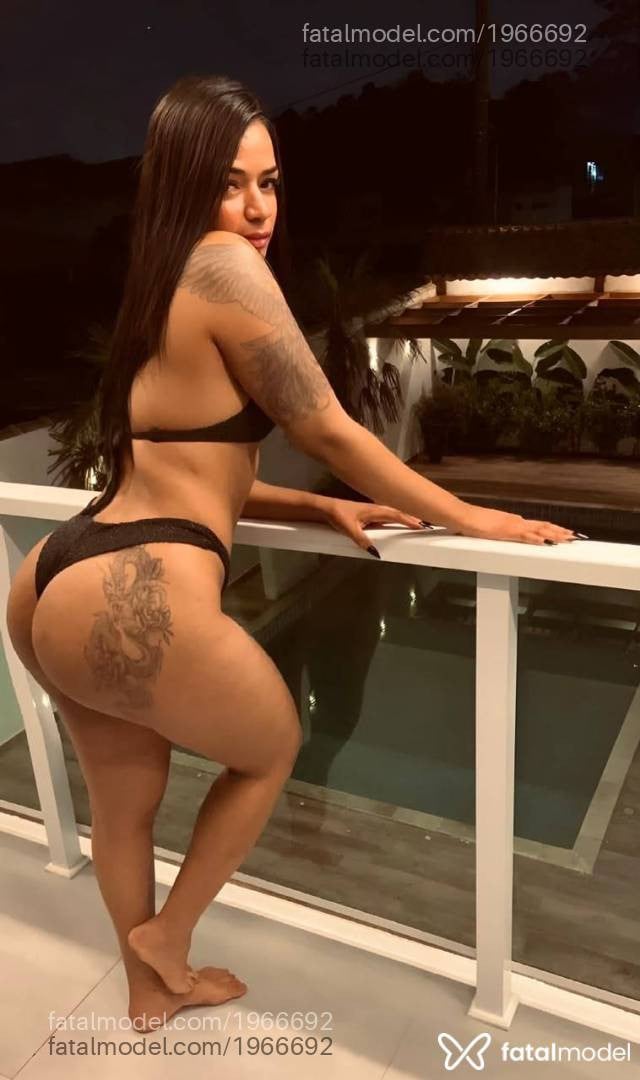 Acompanhante mulher morena (o) de olhos pretos em São Paulo - Vitoria Santos