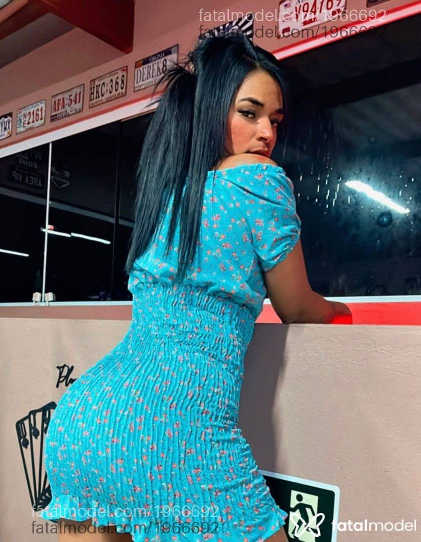 Acompanhante mulher morena (o) de olhos pretos em São Paulo - Vitoria Santos