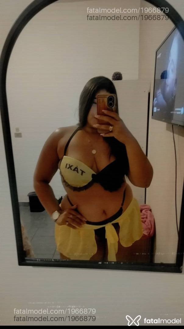 Acompanhante mulher com cabelo castanho de olhos castanhos - Manuella Fontinely