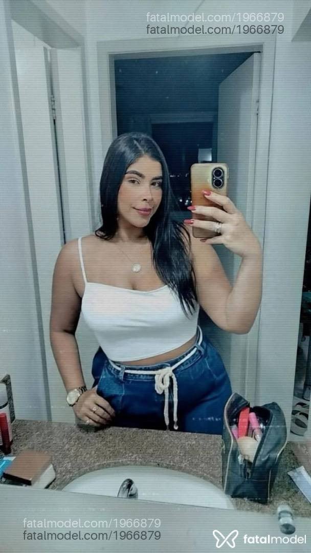 Acompanhante mulher com cabelo castanho de olhos castanhos - Manuella Fontinely