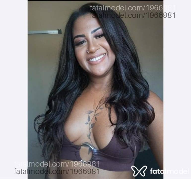 Acompanhante mulher morena (o) de olhos castanhos - Michelle
