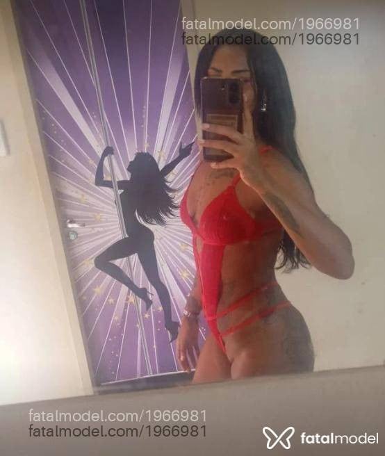 Acompanhante mulher morena (o) de olhos castanhos - Michelle