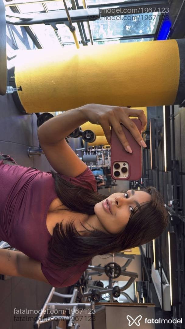 Acompanhante mulher morena (o) de olhos castanhos em Belo Horizonte - Selena