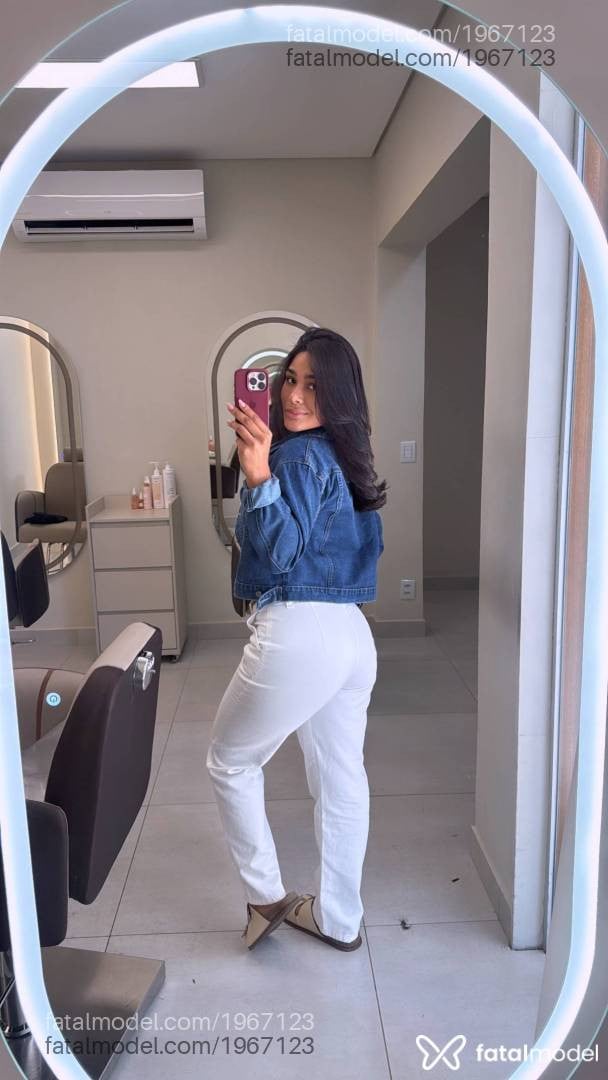 Acompanhante mulher morena (o) de olhos castanhos em Belo Horizonte - Selena