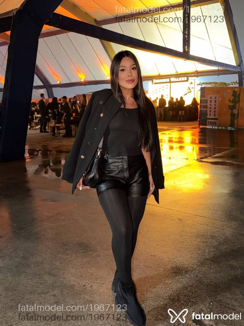Acompanhante mulher morena (o) de olhos castanhos em Belo Horizonte - Selena