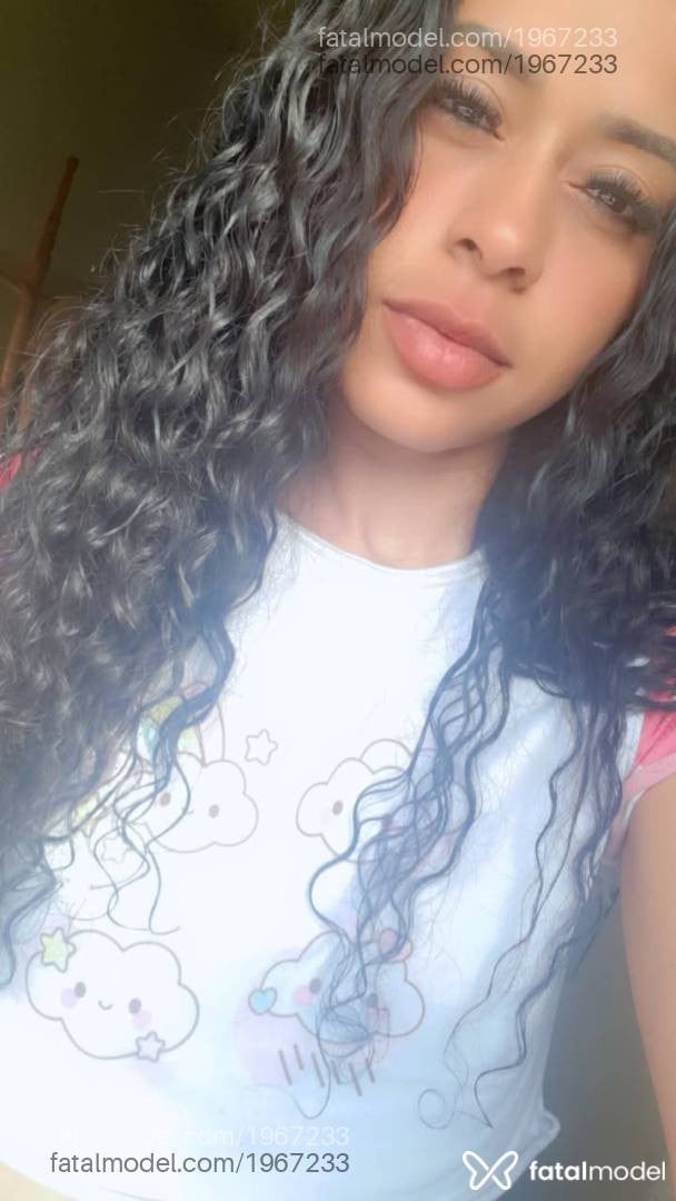 Acompanhante mulher morena (o) de olhos castanhos - Analu