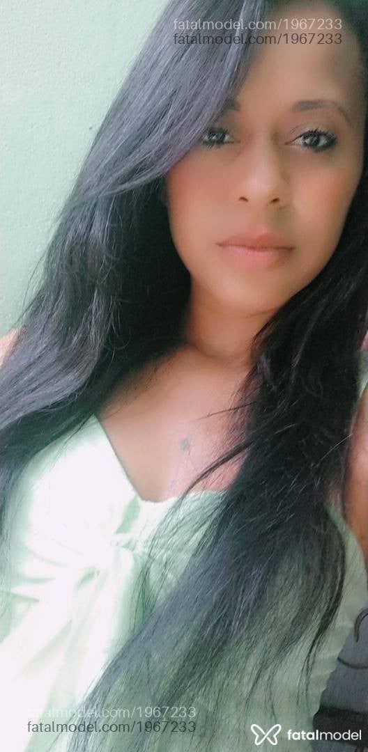 Acompanhante mulher morena (o) de olhos castanhos - Tyla