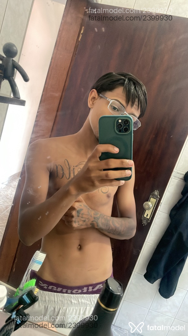 Acompanhante homem morena (o) de olhos pretos - Guilherme Acompanhante homem morena (o) de olhos pretos - Guilherme