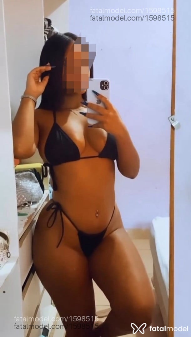 Acompanhante mulher com cabelo castanho de olhos castanhos em Aracaju - Tokio