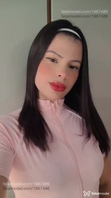 Acompanhante mulher com cabelo castanho de olhos castanhos em Fortaleza - Leticia Almeida