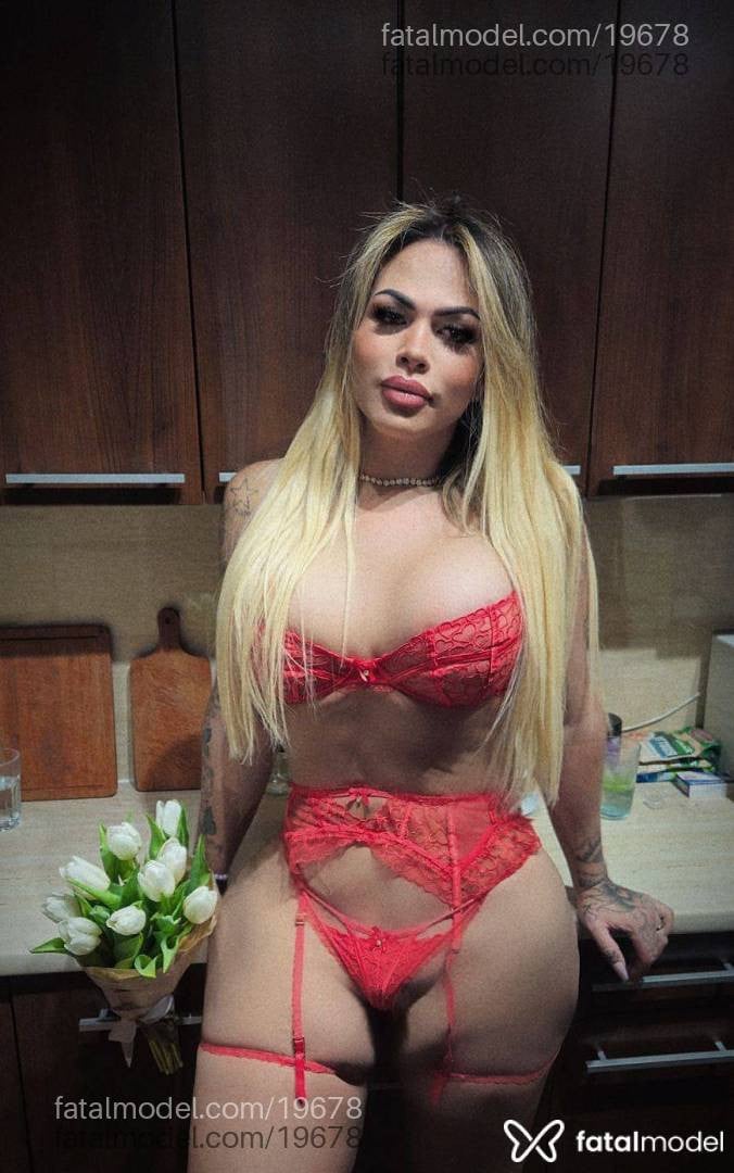 Acompanhante travesti loira (o) de olhos castanhos em Porto Alegre - Bella Daniella