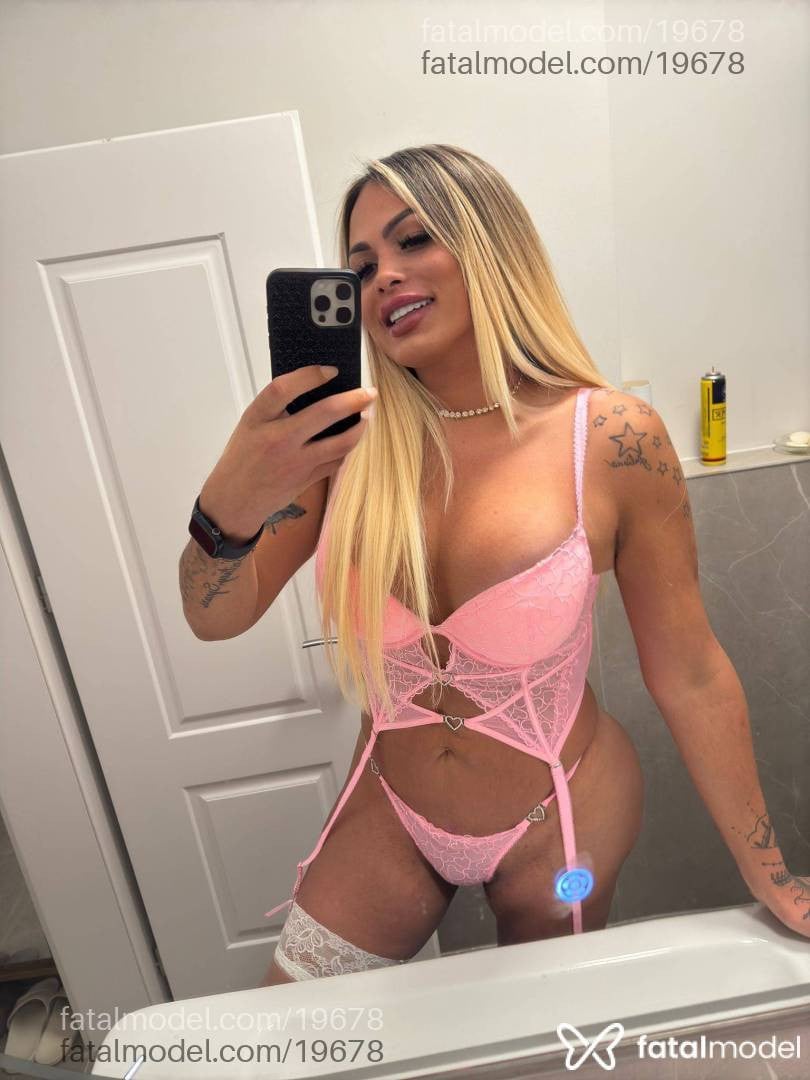 Acompanhante travesti loira (o) de olhos castanhos em Porto Alegre - Bella Daniella