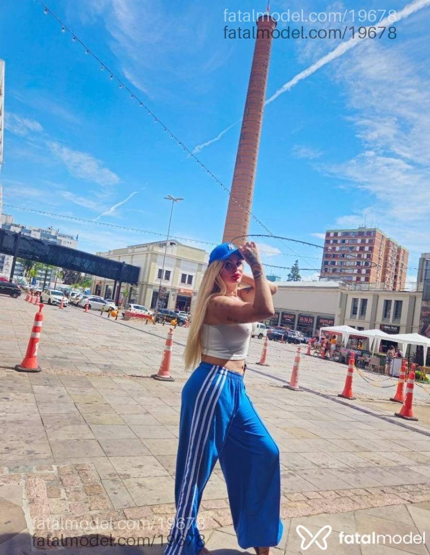Acompanhante travesti loira (o) de olhos castanhos em Porto Alegre - Bella Daniella