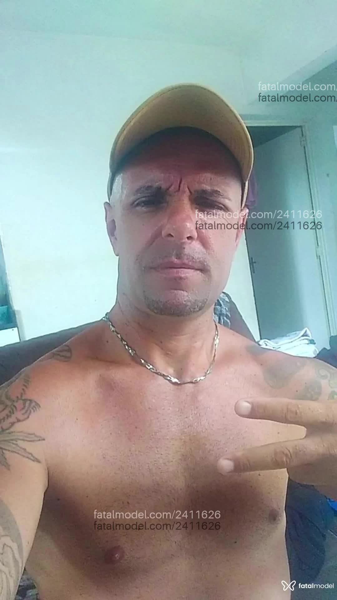 Acompanhante homem sem cabelo de olhos castanhos em Bauru Acompanhante homem sem cabelo de olhos castanhos em Bauru - Endrigo