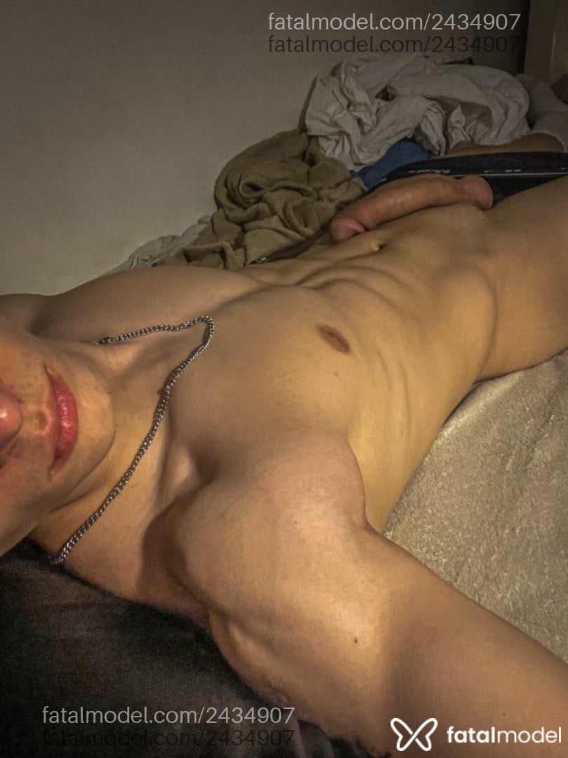 Acompanhante homem com cabelo castanho de olhos castanhos em São Paulo - Gabriel