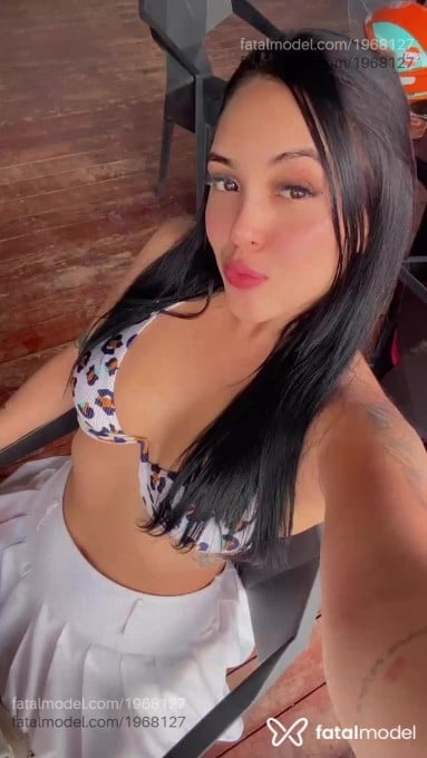 Acompanhante mulher morena (o) de olhos castanhos - Isadora Pleas Acompanhante mulher morena (o) de olhos castanhos - Isadora Pleas