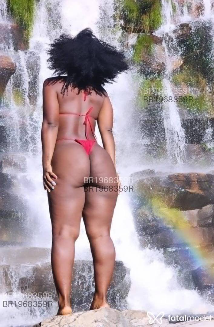 Acompanhante mulher morena (o) de olhos pretos em Juiz de Fora Acompanhante mulher morena (o) de olhos pretos em Juiz de Fora - Nicole