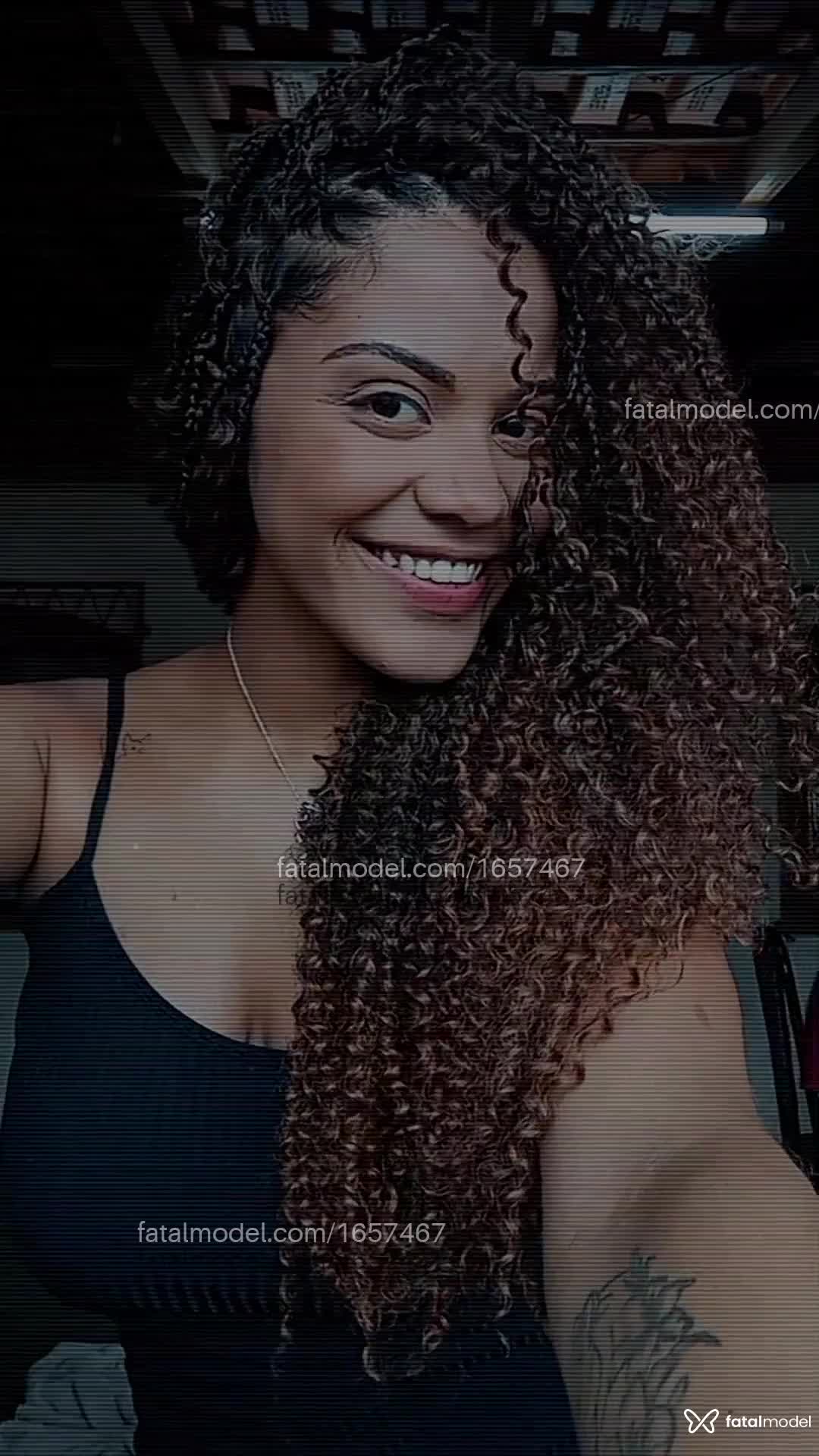 Acompanhante mulher morena (o) de olhos castanhos em Juiz de Fora - Balestrini