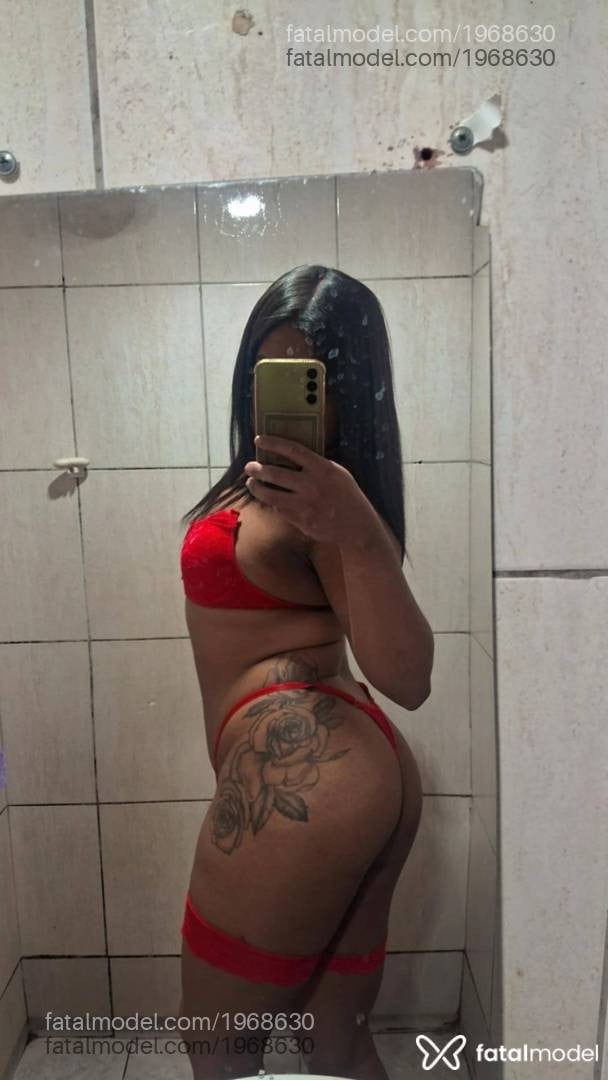 Acompanhante mulher trans morena (o) de olhos castanhos em São Paulo - Beatriz