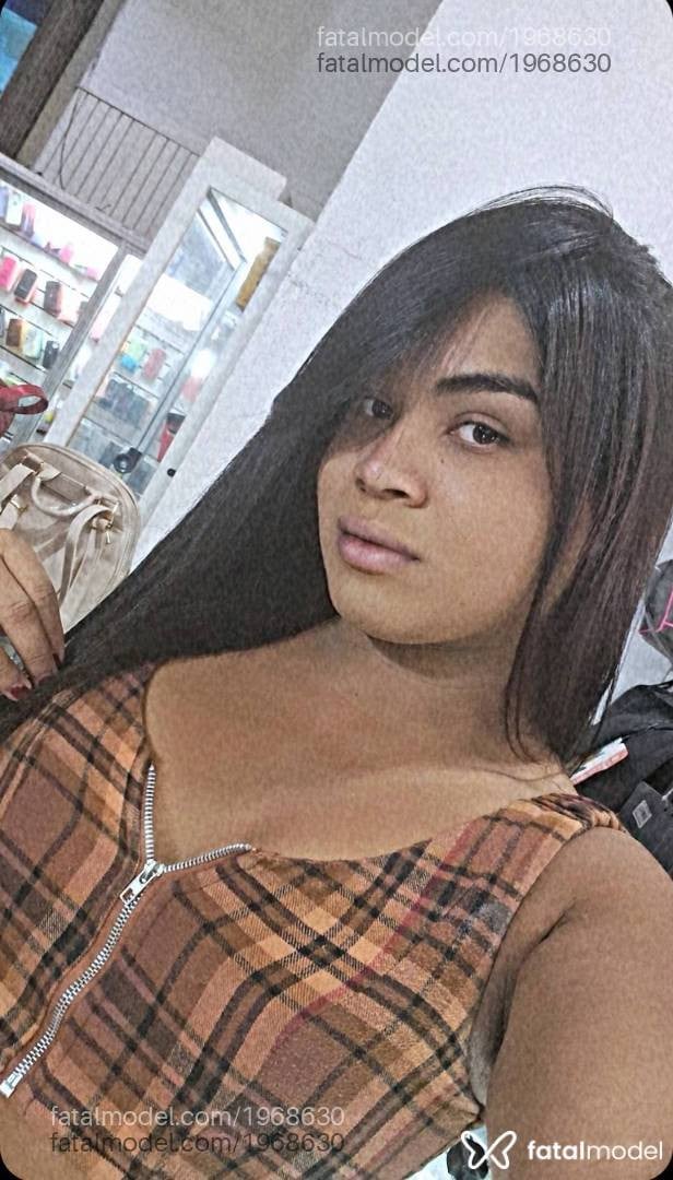 Acompanhante mulher trans morena (o) de olhos castanhos em São Paulo - Beatriz