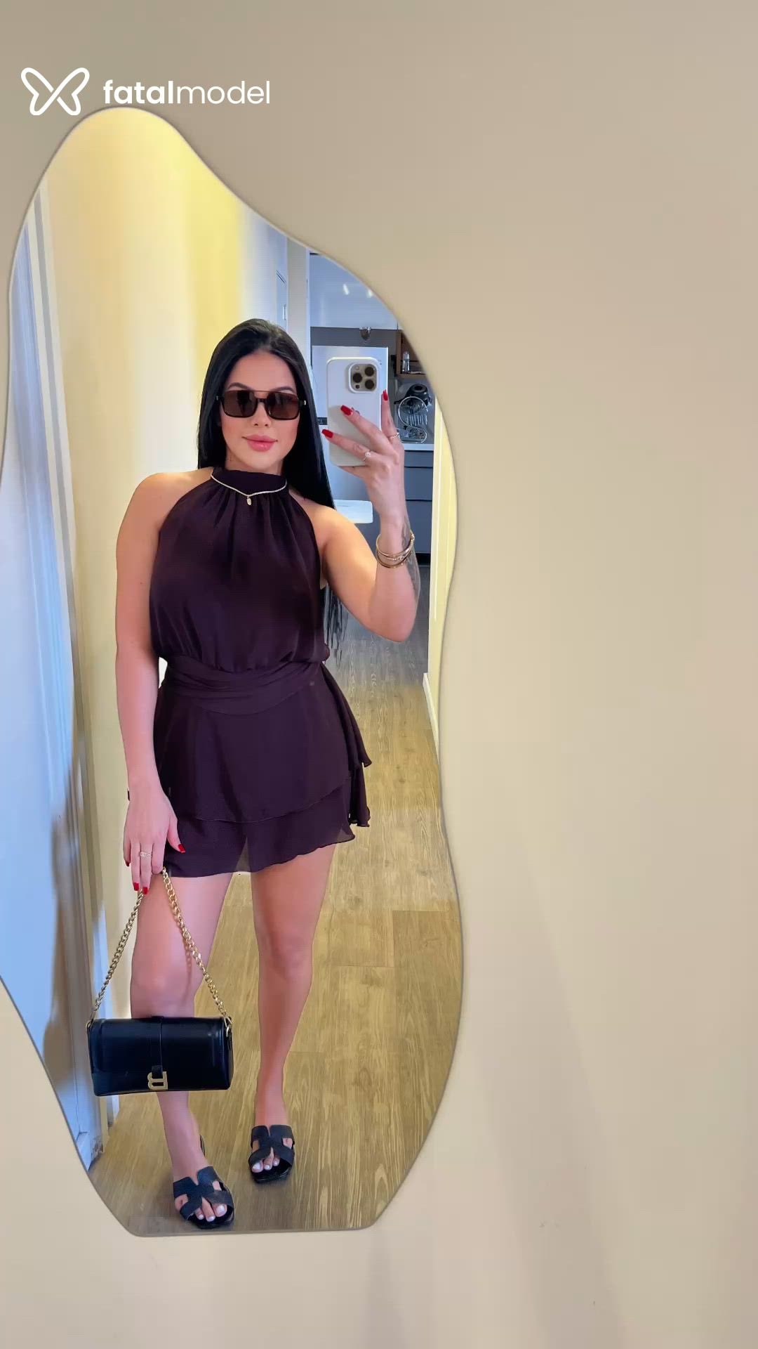 Acompanhante mulher morena (o) de olhos castanhos - Beatriz