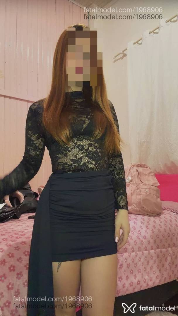 Acompanhante mulher ruiva (o) de olhos castanhos - Valentina